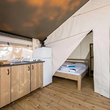 캠프장 Easyatent Safari Tent Comfort Krk