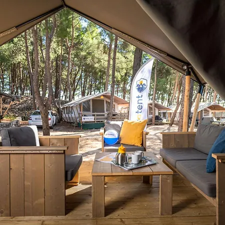 Easyatent Safari Tent Comfort Krk 캠프장 크르크
